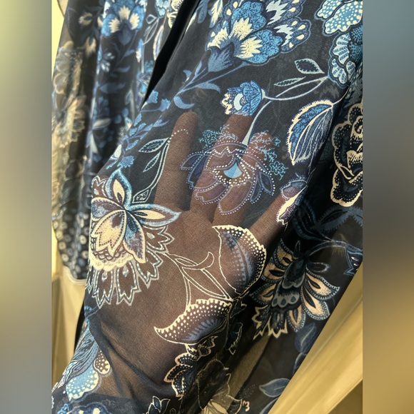 Adrianna Papell Blouse  Blue/ Gray  Size L - Picture 5 of 8